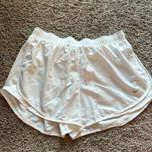 Nike Women’s tempo shorts